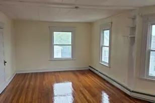 19 Sprague St, Waterbury, CT 06704 - Photo 4