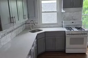 19 Sprague St, Waterbury, CT 06704 - Photo 2