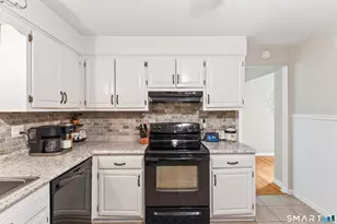55 Ridgefield Dr, Stratford, CT 06614 - Photo 12
