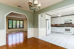 30 Dellwood Dr, Milford, CT 06460 - Photo 10