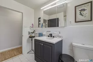 24 Crown St, Trumbull, CT 06611 - Photo 22