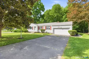 852 Brookside Dr, Orange, CT 06477 - Photo 2