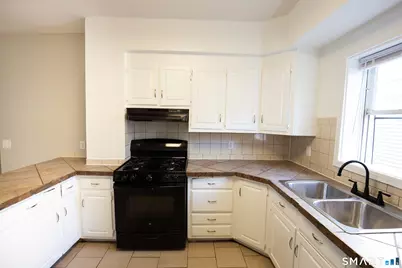 48 Bowen Street, Hamden, CT 06514 - Photo 8