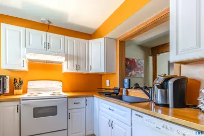 4 Woods Way #4, Woodbury, CT 06798 - Photo 2