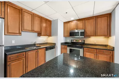720 Mix Avenue #303, Hamden, CT 06514 - Photo 2