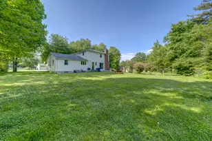 63 Chamberlain St, Torrington, CT 06790 - Photo 8