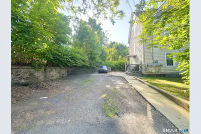 64 Dikeman Street #2nd Floor, Waterbury, CT 06704 - Photo 16