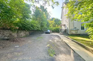 64 Dikeman St, Waterbury, CT 06704 - Photo 16