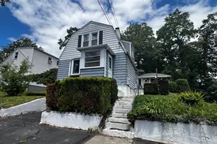 17 Ridgeview Rd, Meriden, CT 06451 - Photo 2