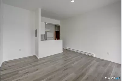 41 East High Street #3, East Hampton, CT 06424 - Photo 6
