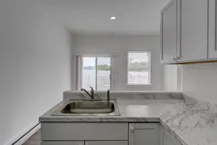 41 E High St, East Hampton, CT 06424 - Photo 8