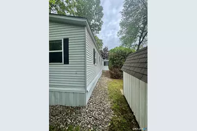 33 Ridge Circle, Mansfield, CT 06268 - Photo 2