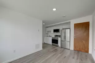 41 E High St, East Hampton, CT 06424 - Photo 6