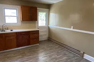 72 Berry St, Torrington, CT 06790 - Photo 10