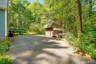 61 Philip Ln, Killingly, CT 06241 - Photo 4