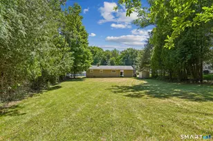 23 Ridgecrest Rd, Wallingford, CT 06492 - Photo 2