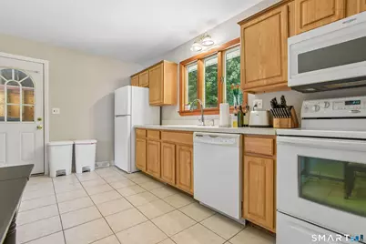 23 Ridgecrest Road, Wallingford, CT 06492 - Photo 10