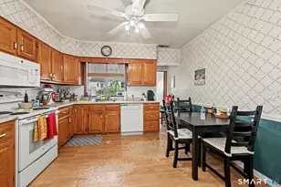 50 Victory St, Stamford, CT 06902 - Photo 24