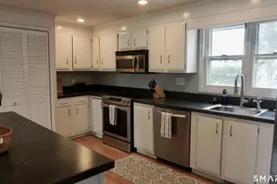 13 Pacific St, Groton, CT 06340 - Photo 4
