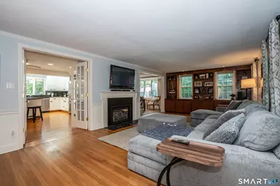 98 Colony Road, West Hartford, CT 06119 - Photo 18