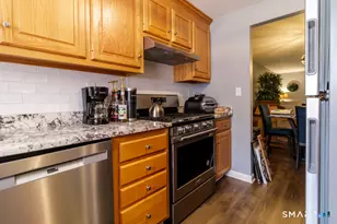 406 Cedar Hollow Dr, Rocky Hill, CT 06067 - Photo 8