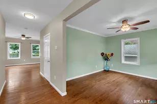 75 Summit St, Norwich, CT 06360 - Photo 10
