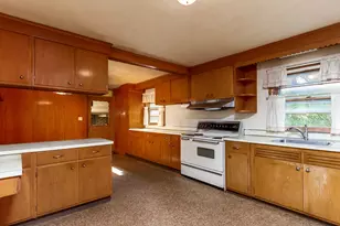 1175 S Curtis St, Wallingford, CT 06492 - Photo 12
