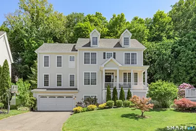 9 Washington Circle #9, Southbury, CT 06488 - Photo 1