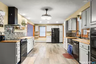 7 Pinecrest Rd, Enfield, CT 06082 - Photo 12