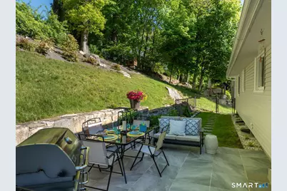 61 Center Drive, Greenwich, CT 06870 - Photo 4