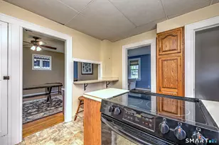 2642 Dixwell Ave, Hamden, CT 06518 - Photo 14