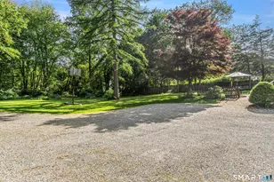 385 Roses Mill Rd, Milford, CT 06460 - Photo 2