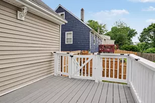 35 Oakleaf St, Bridgeport, CT 06606 - Photo 28
