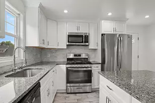 35 Oakleaf St, Bridgeport, CT 06606 - Photo 10