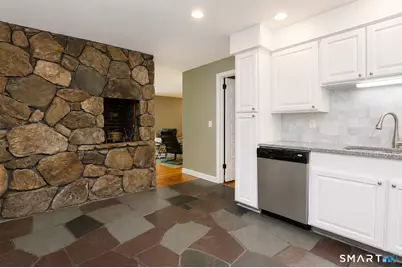 17 Wright Drive, Avon, CT 06001 - Photo 14