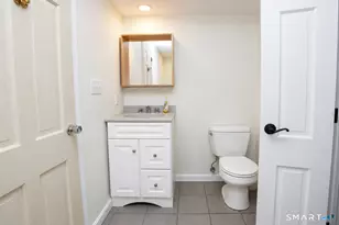 17 Wright Dr, Avon, CT 06001 - Photo 32