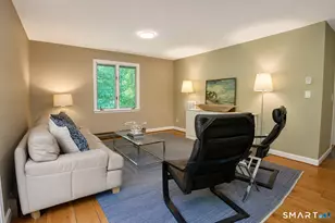 17 Wright Dr, Avon, CT 06001 - Photo 8