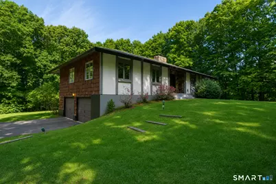 17 Wright Drive, Avon, CT 06001 - Photo 2