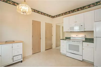 47 Pepper Bush Lane, Newington, CT 06111 - Photo 20