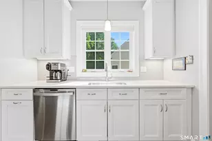 14 Essex Gln Dr, Essex, CT 06426 - Photo 14