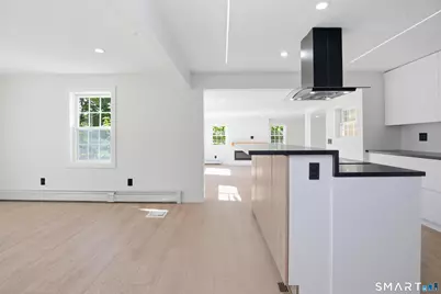 1646 Jennings Road, Fairfield, CT 06824 - Photo 20