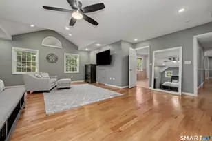 38 Douglas Dr, Hamden, CT 06518 - Photo 20