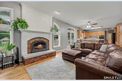 38 Douglas Drive, Hamden, CT 06518 - Photo 6