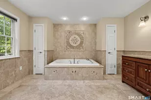 38 Douglas Dr, Hamden, CT 06518 - Photo 22