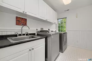 38 Douglas Dr, Hamden, CT 06518 - Photo 24