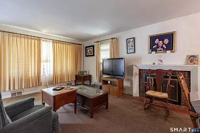 38 Fleetwood Drive, Waterbury, CT 06706 - Photo 10