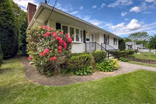 38 Fleetwood Dr, Waterbury, CT 06706 - Photo 24