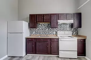 111 Franklin Square, New Britain, CT 06051 - Photo 6