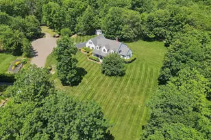 10 Isabell Dr, Madison, CT 06443 - Photo 2
