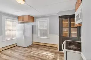 56 Winter St, Manchester, CT 06040 - Photo 12